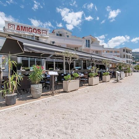 Отель Pansion Amigos Подстрана Экстерьер фото